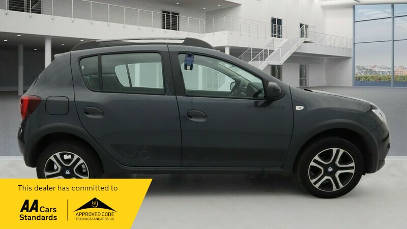 Used Dacia Sandero Stepway 2020 for sale - 76896683: Photo 6