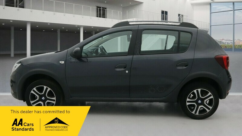Used Dacia Sandero Stepway 2020 for sale - 76896683: Photo 7