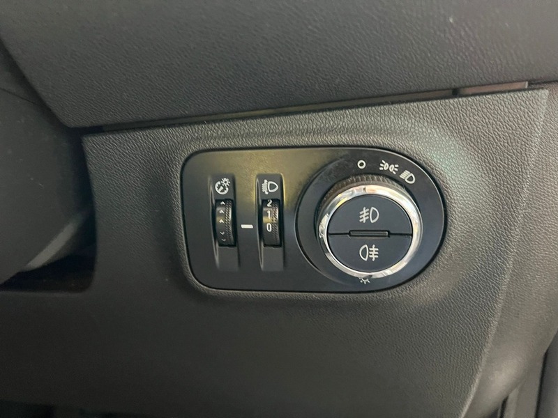 Used Vauxhall Corsa 2016 for sale - 76510469: Photo 38