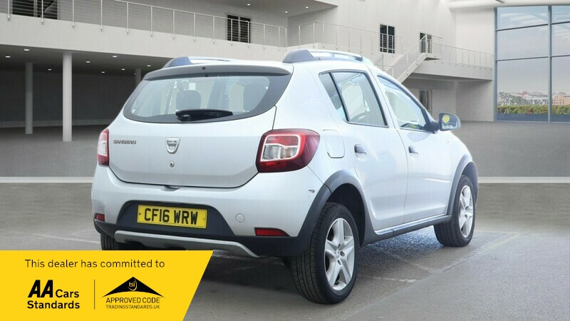 Used Dacia Sandero Stepway 2016 for sale - 78056830: Photo 4