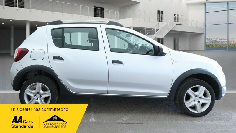 Used Dacia Sandero Stepway 2016 for sale - 78056830: Photo 6