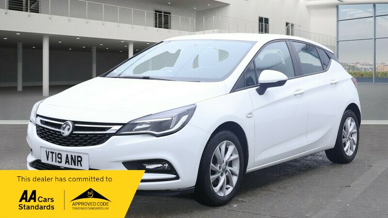 Used Vauxhall Astra 2019 for sale - 76396641: Photo 2