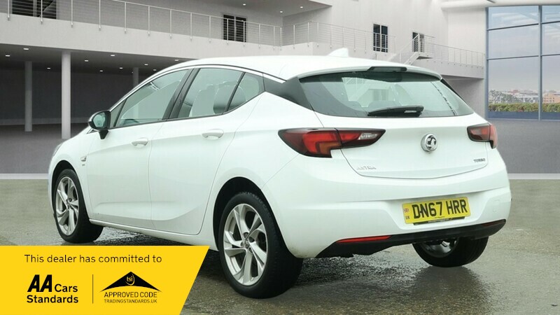 Used Vauxhall Astra 2017 for sale - 77547904: Photo 3