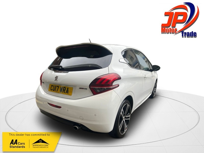 Used Peugeot 208 2017 for sale - 76148452: Photo 11