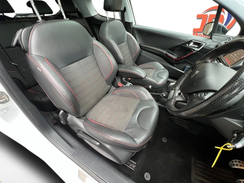 Used Peugeot 208 2017 for sale - 76148452: Photo 27