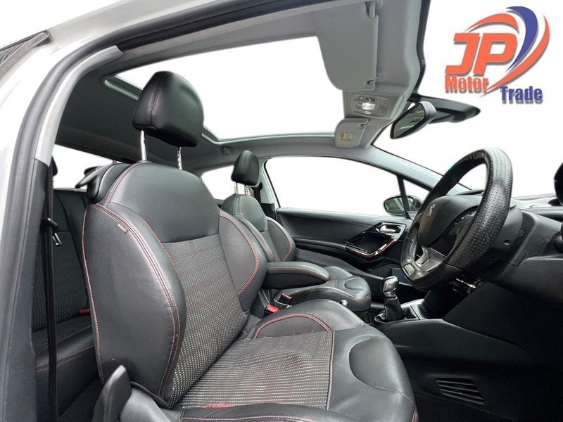 Used Peugeot 208 2017 for sale - 76148452: Photo 30