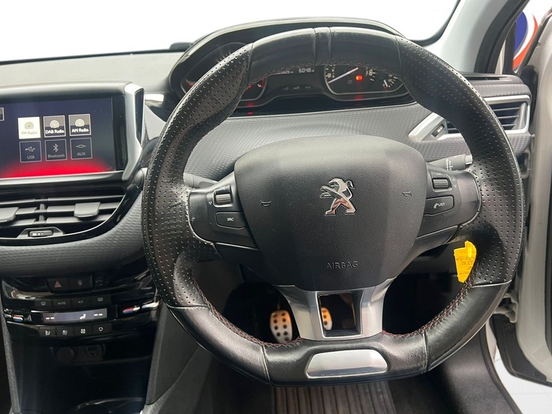Used Peugeot 208 2017 for sale - 76148452: Photo 35
