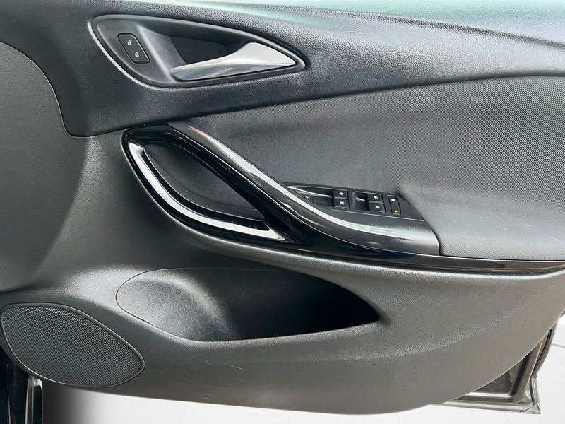 Used Vauxhall Astra 2018 for sale - 76950884: Photo 37