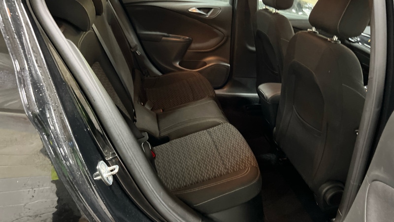 Used Vauxhall Astra 2018 for sale - 76950884: Photo 9