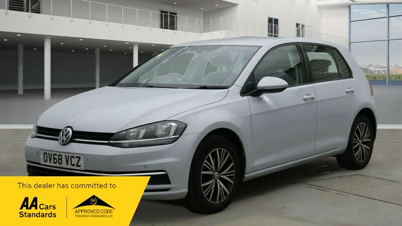 Used Volkswagen Golf 2018 for sale - 76643127: Photo 2