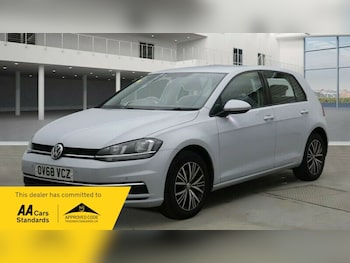 Used Volkswagen Golf 2018 for sale - 76643127: Photo