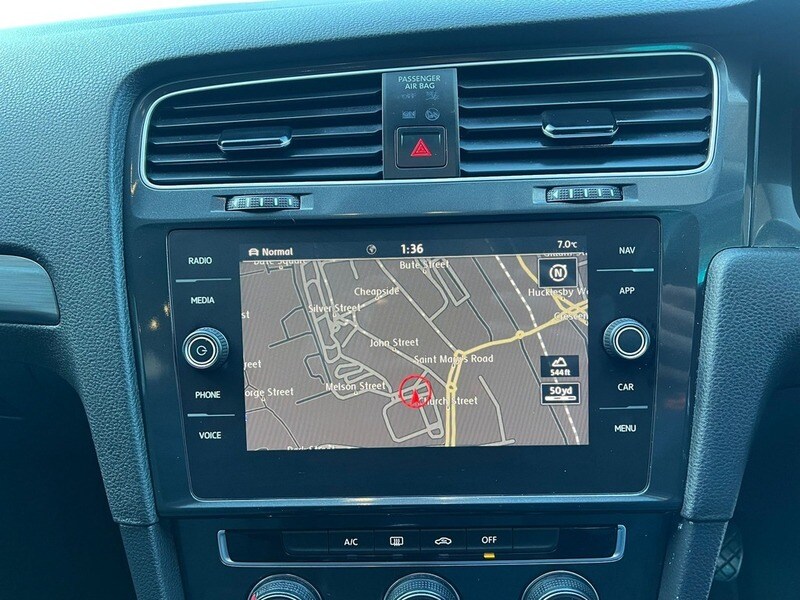 Used Volkswagen Golf 2018 for sale - 76643127: Photo 39