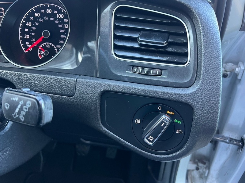 Used Volkswagen Golf 2018 for sale - 76643127: Photo 40