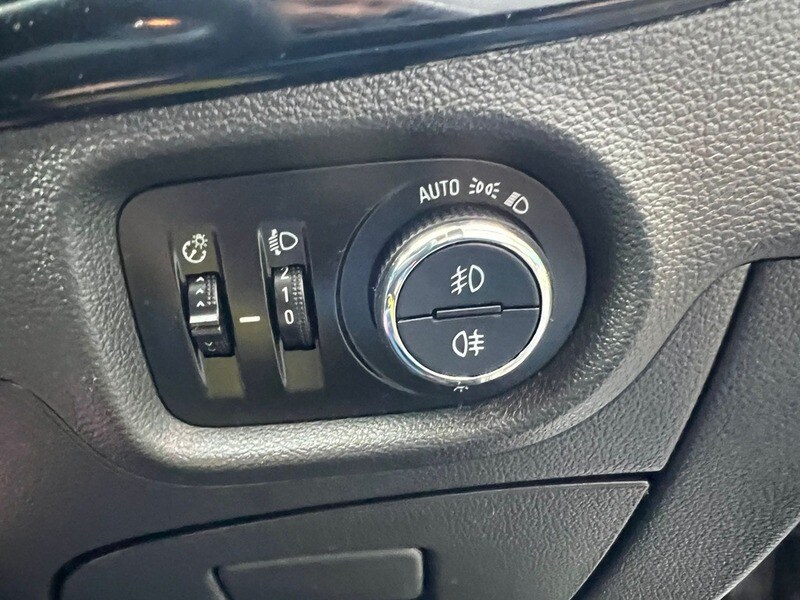 Used Vauxhall Astra 2016 for sale - 76211025: Photo 34