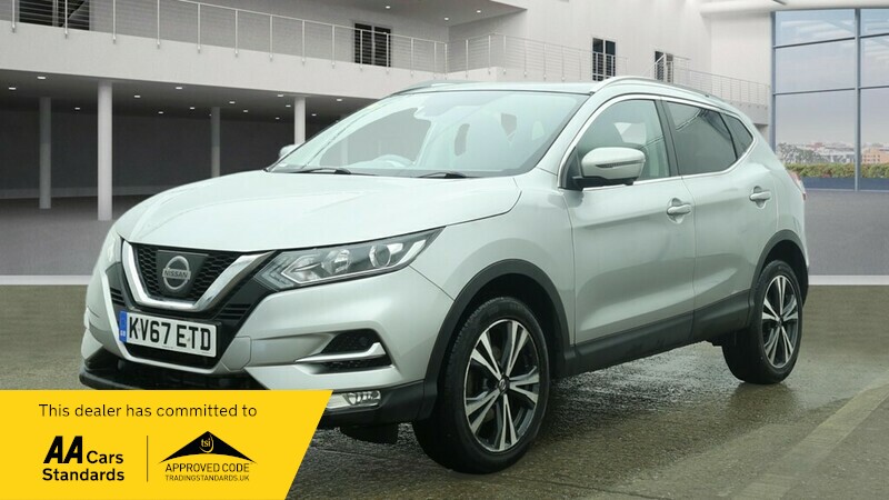 Used Nissan Qashqai 2017 for sale - 77547969: Photo 2