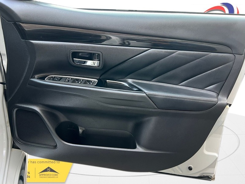 Used Mitsubishi Outlander 2015 for sale - 75924418: Photo 35