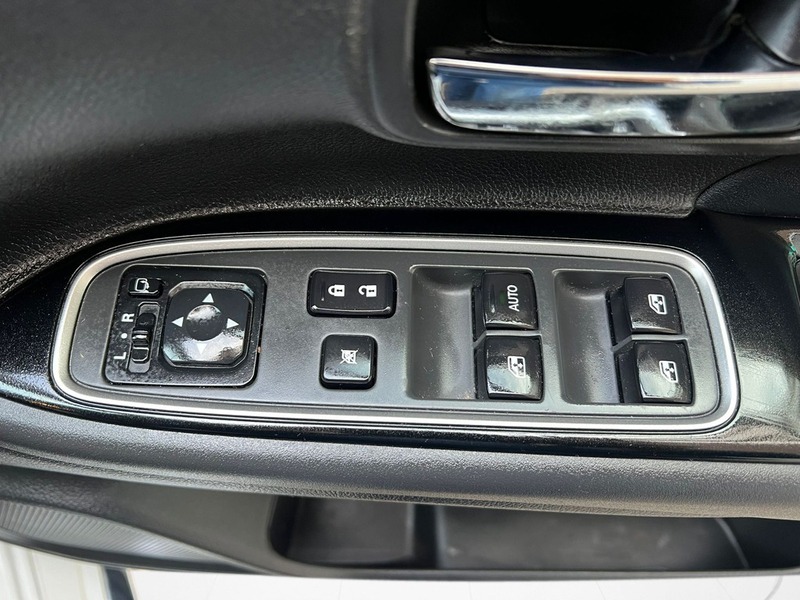 Used Mitsubishi Outlander 2015 for sale - 75924418: Photo 36