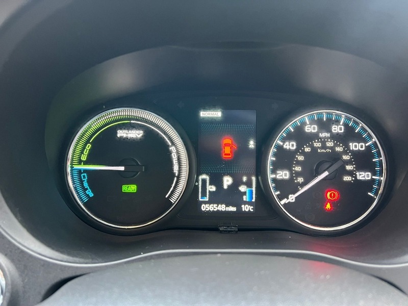 Used Mitsubishi Outlander 2015 for sale - 75924418: Photo 47