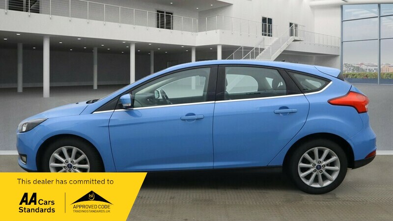 Used Ford Focus 2017 for sale - 76643142: Photo 4