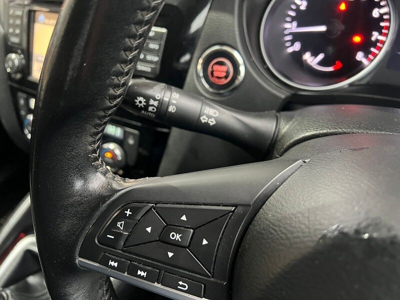 Used Nissan Qashqai 2017 for sale - 75833289: Photo 39