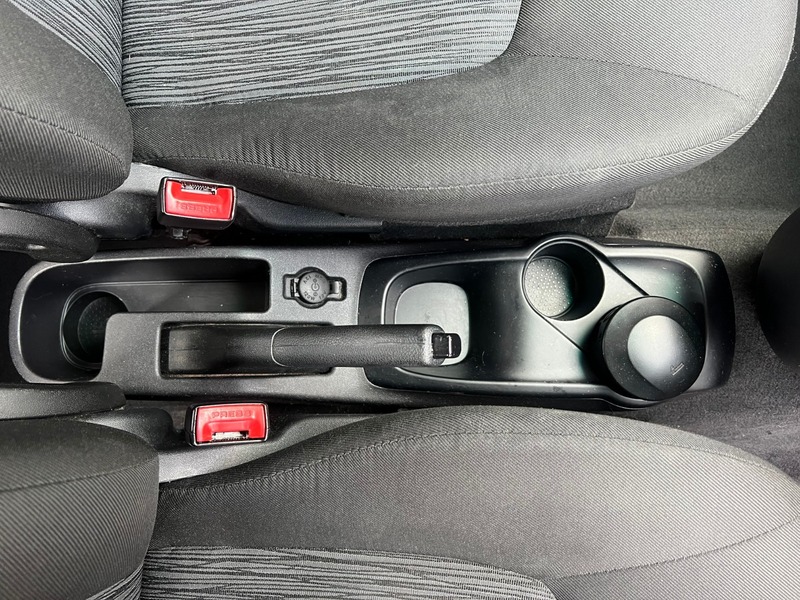 Used Hyundai i10 2012 for sale - 76346120: Photo 13