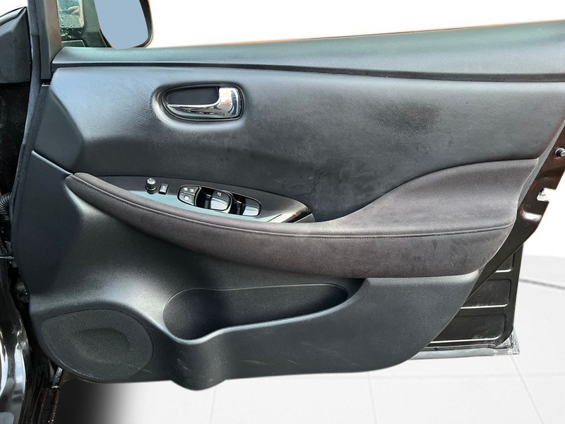 Used Nissan Leaf 2017 for sale - 77213201: Photo 25