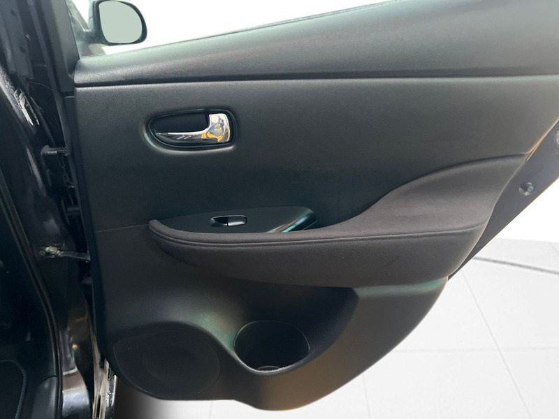 Used Nissan Leaf 2017 for sale - 77213201: Photo 28