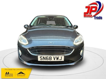Used Ford Fiesta 2018 for sale - 79331400: Photo