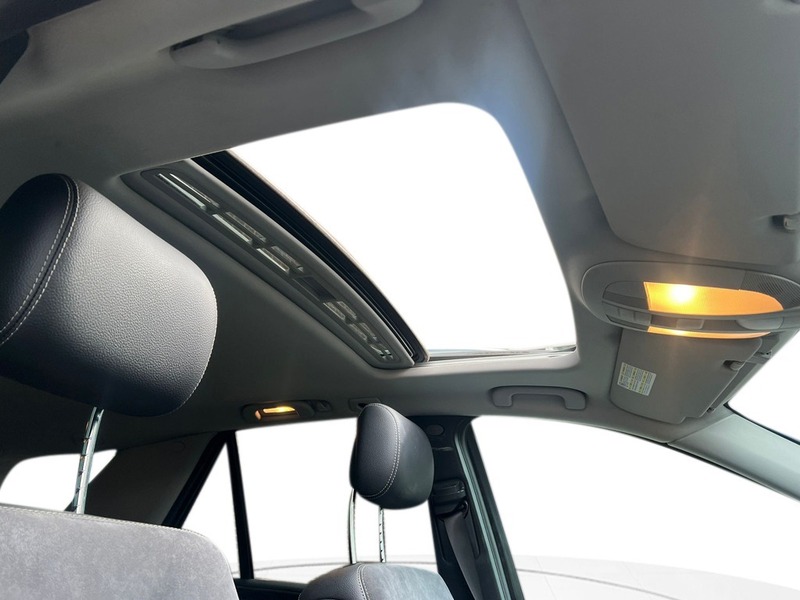 Used Mercedes-Benz M Class 2010 for sale - 76236330: Photo 14