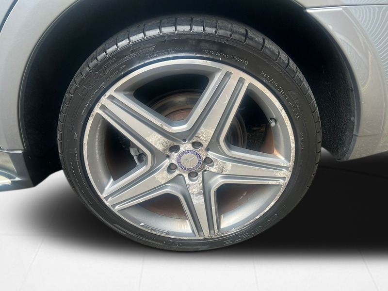 Used Mercedes-Benz M Class 2010 for sale - 76236330: Photo 21