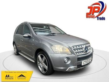 Used Mercedes-Benz M-Class 2010 for sale - 76236330: Photo 2