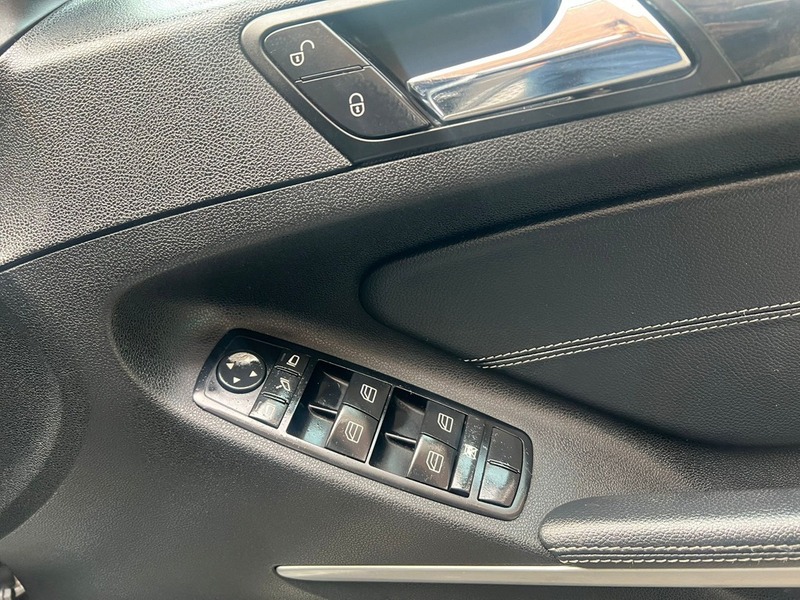 Used Mercedes-Benz M Class 2010 for sale - 76236330: Photo 30