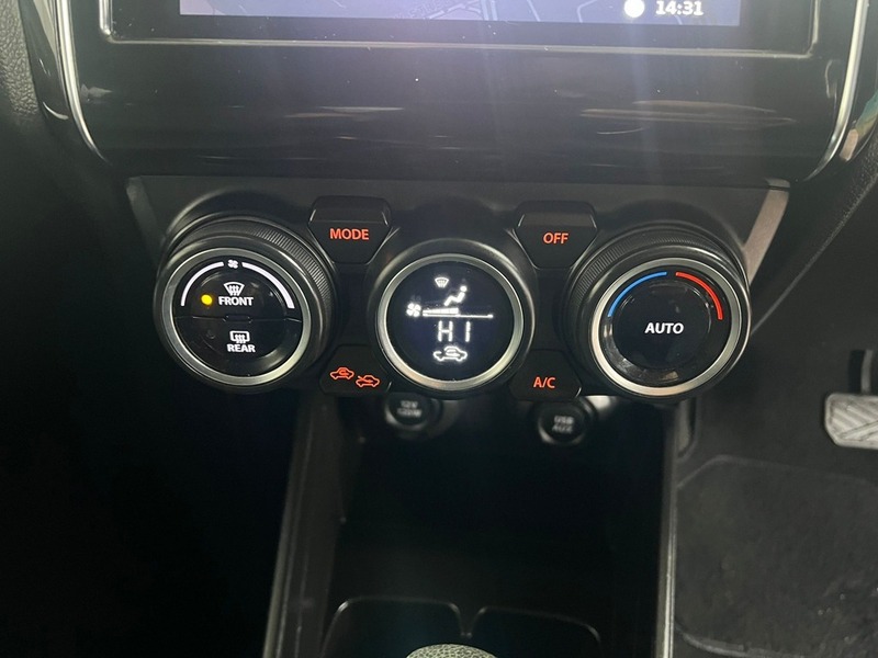 Used Suzuki Swift 2018 for sale - 76583046: Photo 40