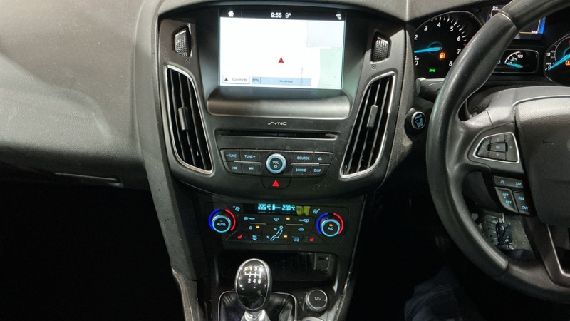 Used Ford Focus 2017 for sale - 76896619: Photo 11