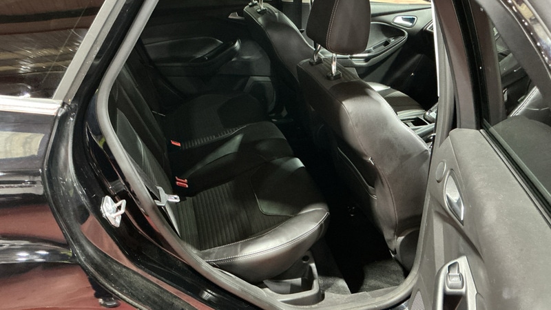 Used Ford Focus 2017 for sale - 76896619: Photo 8