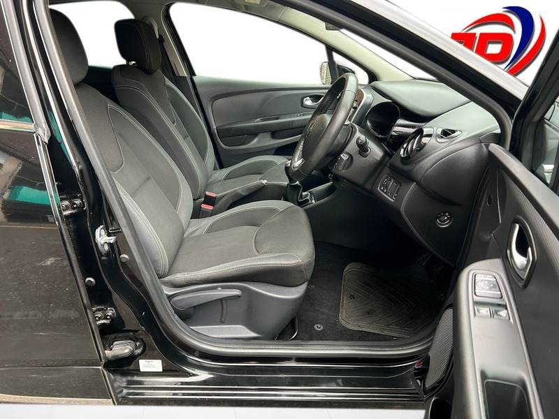 Used Renault Clio 2018 for sale - 75986958: Photo 21