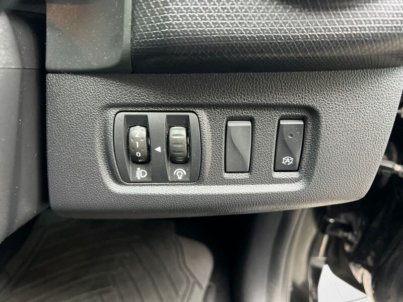 Used Renault Clio 2018 for sale - 75986958: Photo 35