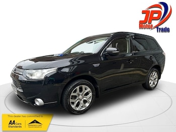 Used Mitsubishi Outlander 2015 for sale - 76148462: Photo 2
