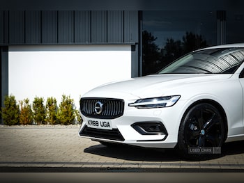 Used Volvo V60 2019 for sale - 74778168: Photo