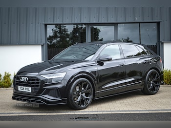Audi - Q8
