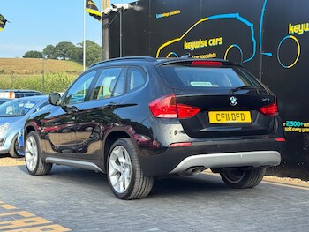 Used BMW X1 2011 for sale - 75378352: Photo