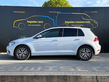 Used Volkswagen Golf 2018 for sale - 78429937: Photo