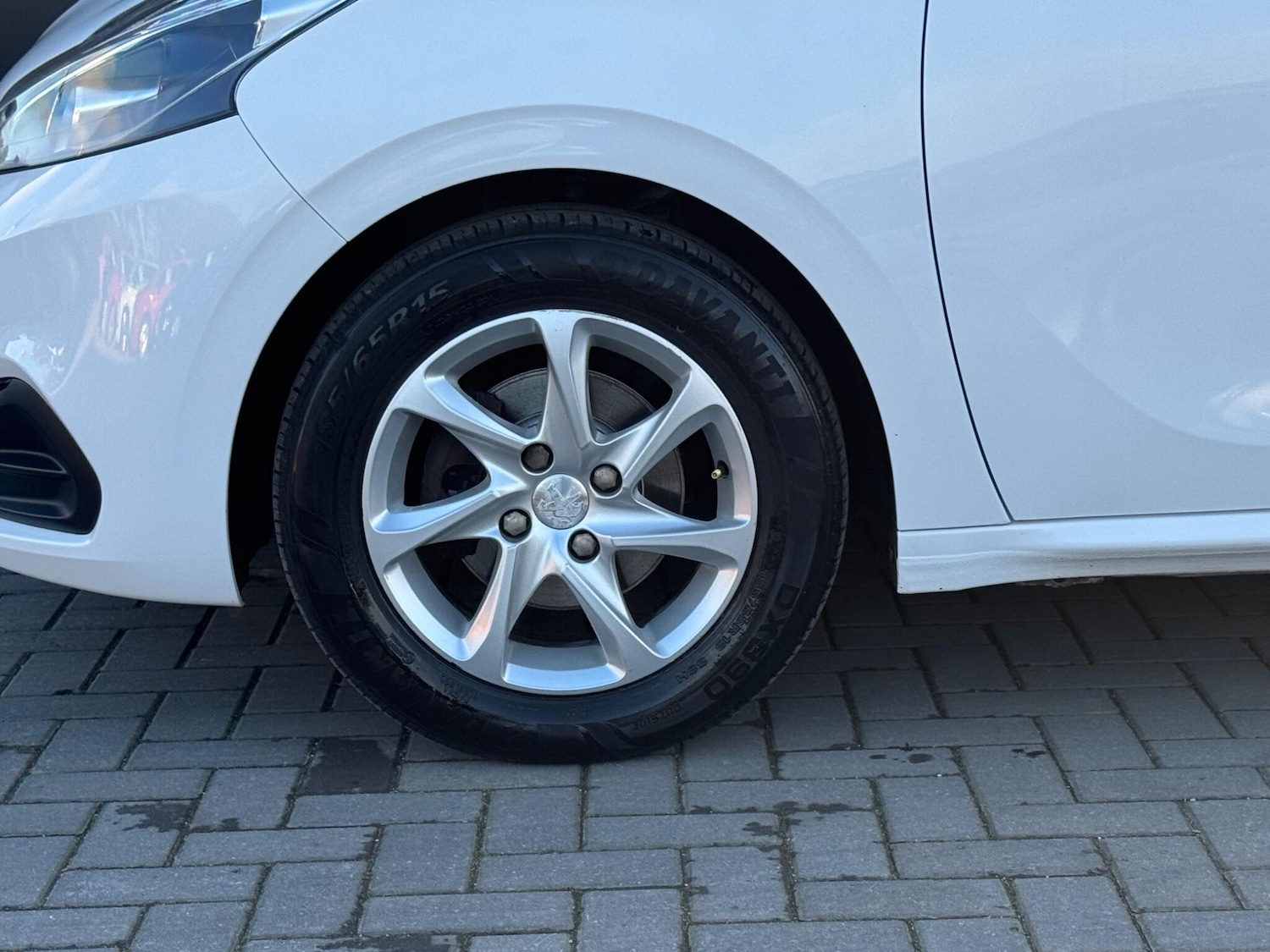 Used Peugeot 208 2016 for sale - 77658090: Photo 14