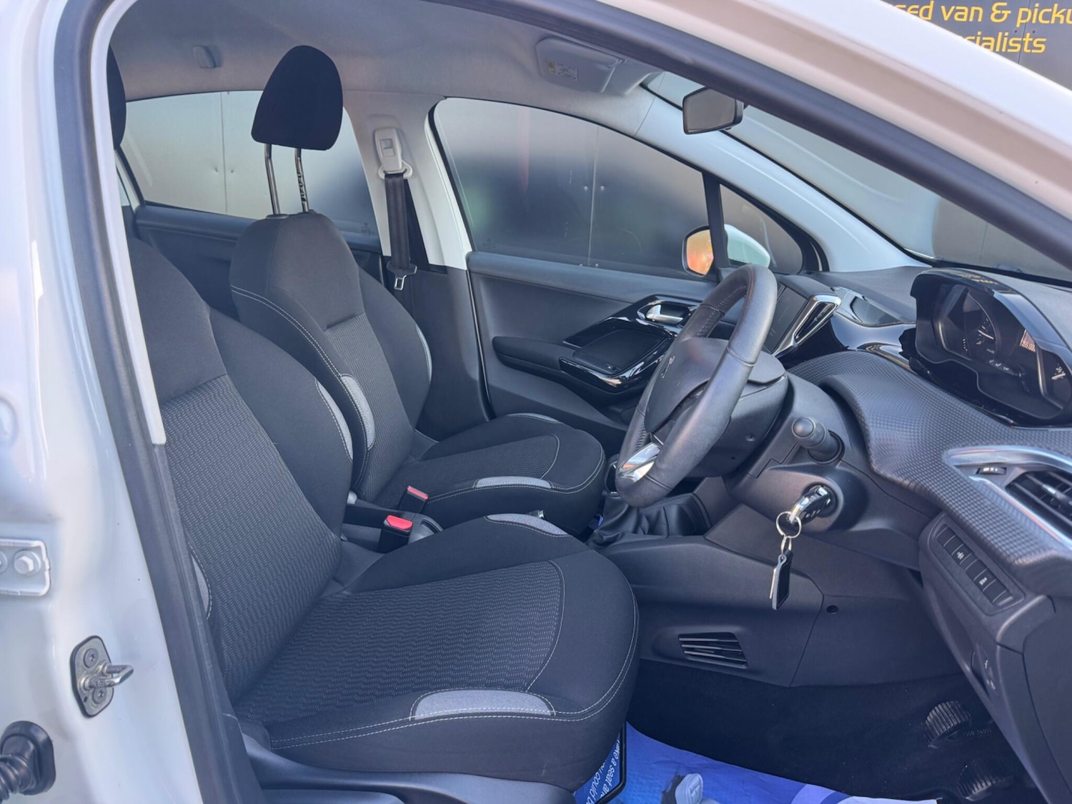 Used Peugeot 208 2016 for sale - 77658090: Photo 17