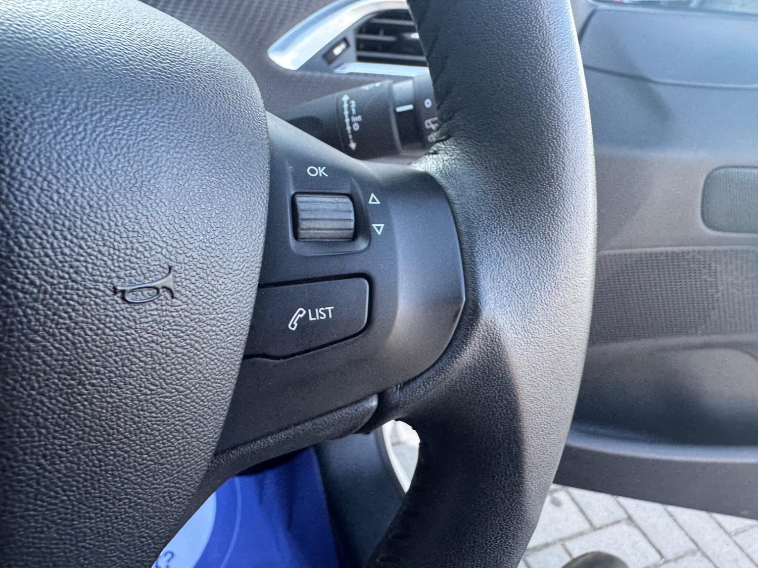 Used Peugeot 208 2016 for sale - 77658090: Photo 29