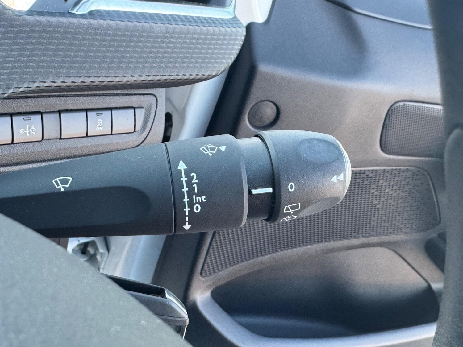 Used Peugeot 208 2016 for sale - 77658090: Photo 30