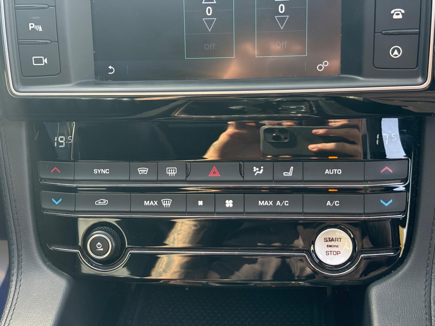 Used Jaguar F-Pace 2017 for sale - 78170243: Photo 40