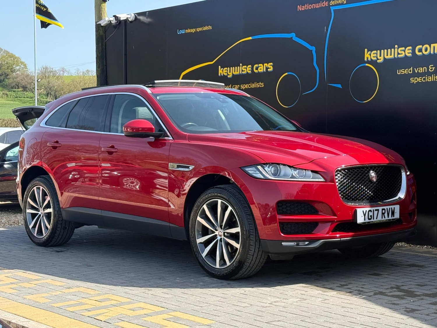 Used Jaguar F-Pace 2017 for sale - 78170243: Photo 9