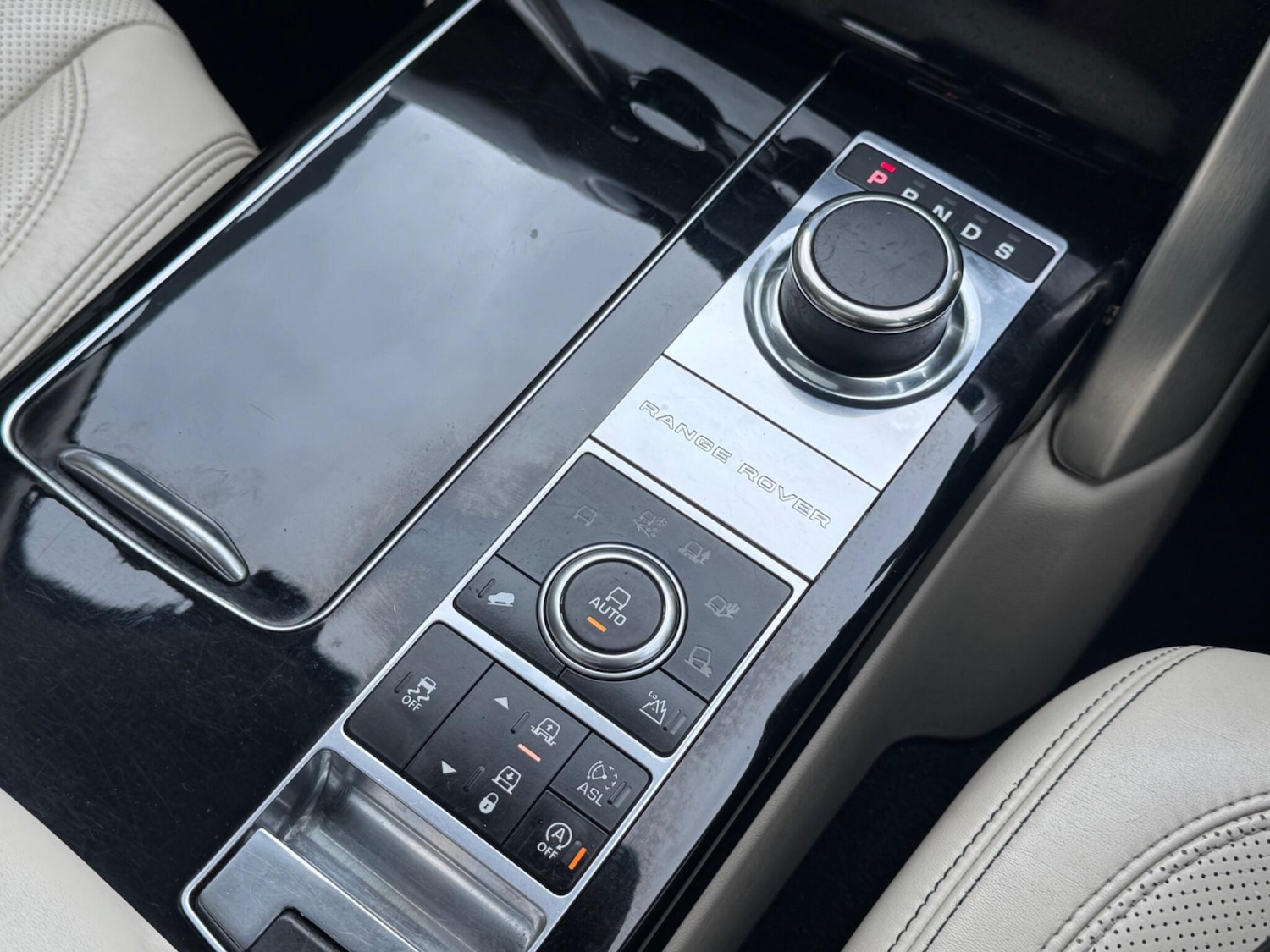 Used Land Rover Range Rover for sale - 76997350: Photo 40