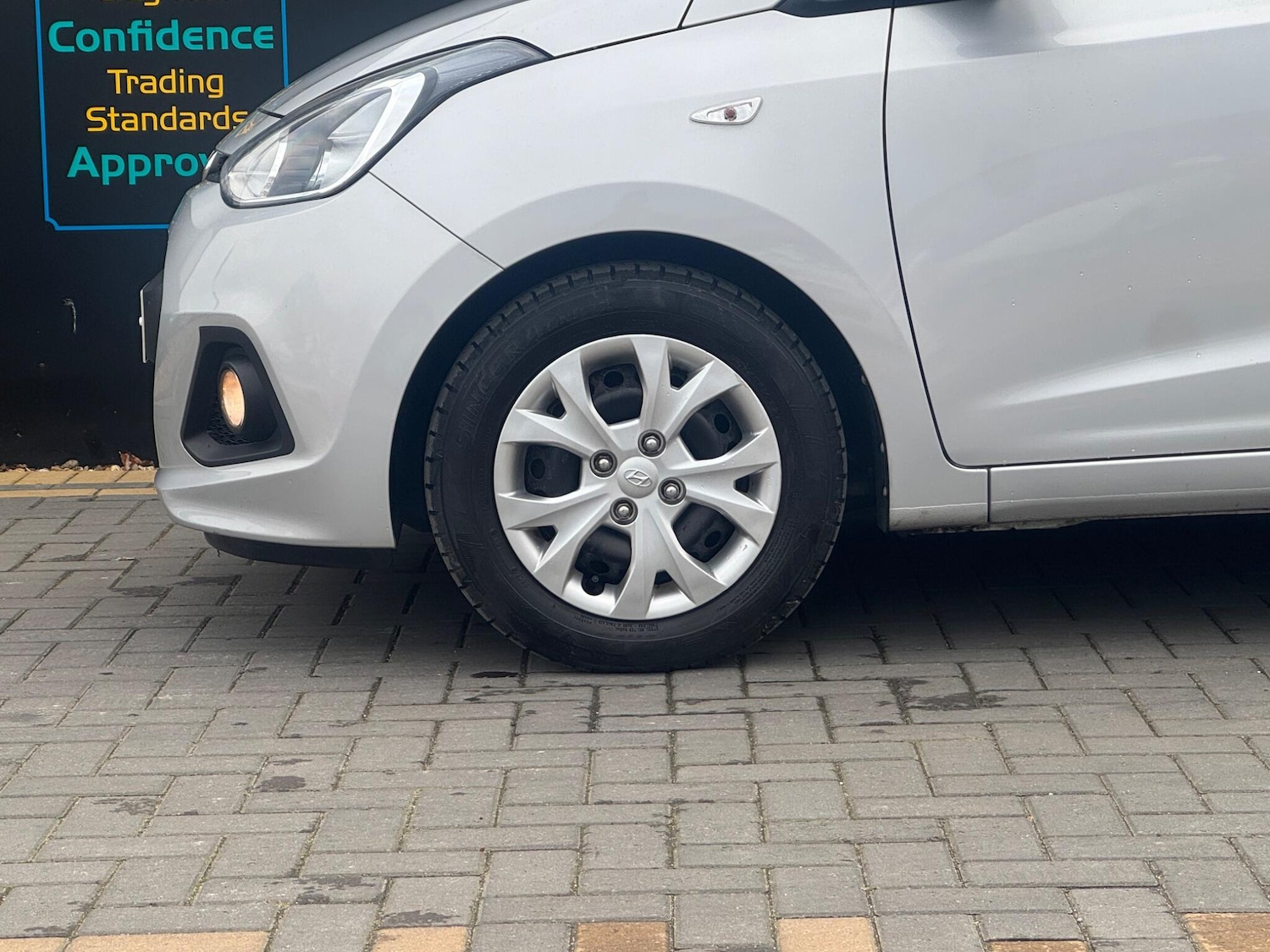 Used Hyundai i10 2016 for sale - 77737633: Photo 11